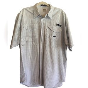 Men’s XL Button Up Short Sleeve Columbia PFG Shirt. White & Blue